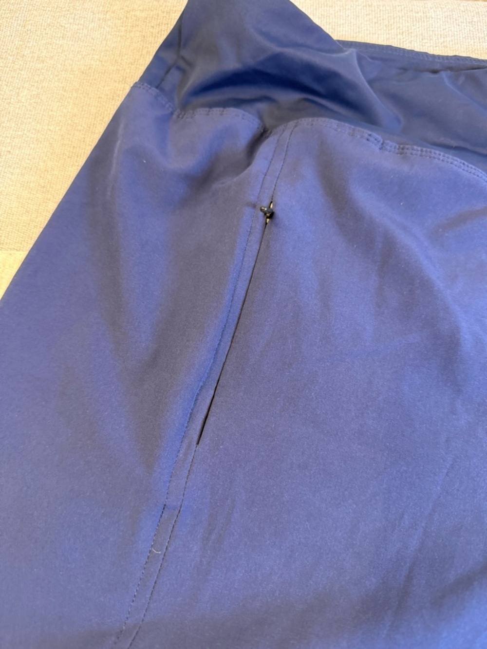 Hurley Women’s L Navy Blue HCS1014 Hybrid Activewear Zipper Pocket Stretch Short - Picture 3 of 6